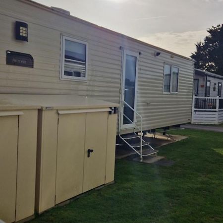 Happy Times Hotel Westgate-on-Sea Exterior photo